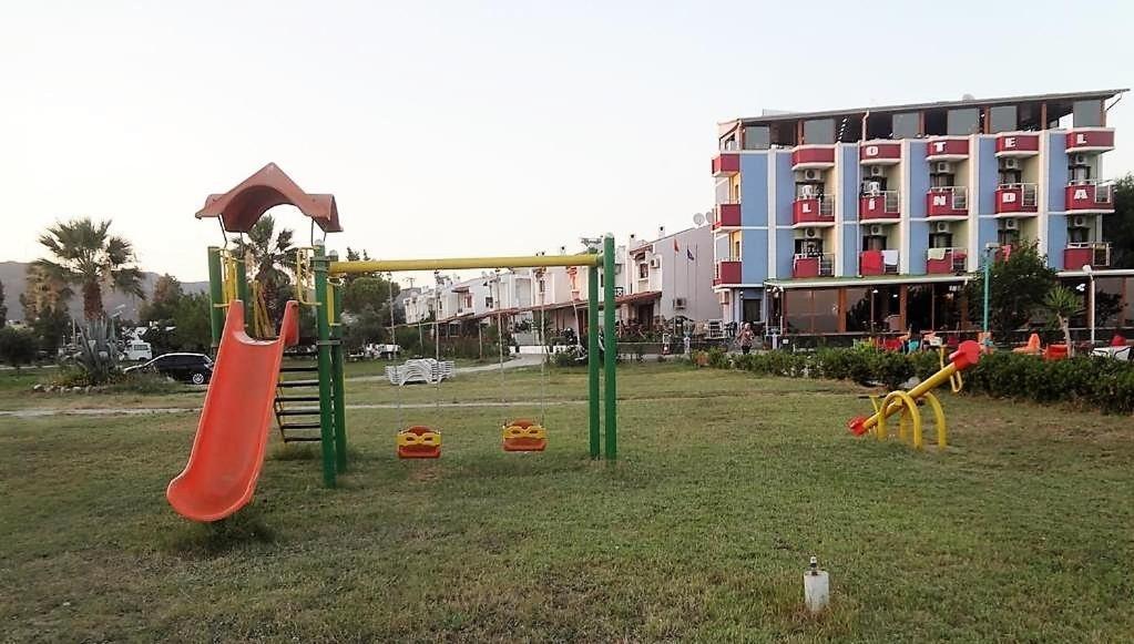Linda Butik Otel Guemuelduer İzmir Buitenkant foto